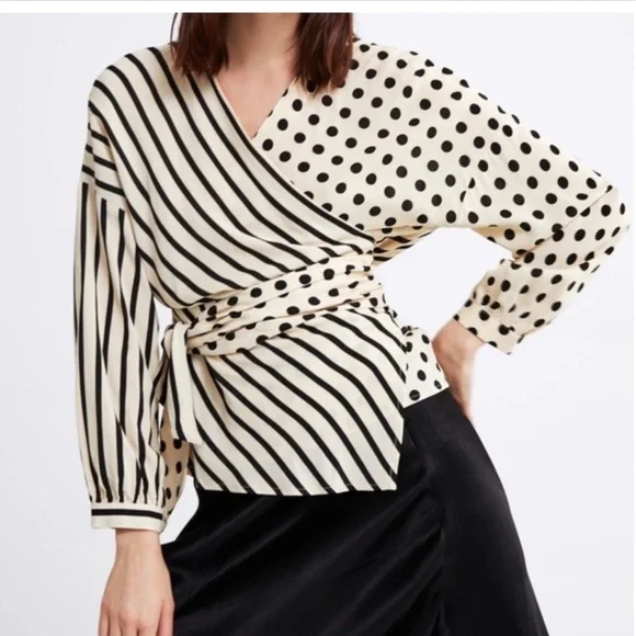 NWT 🆕 - Zara Stripes + Polka Dots Silky Wrap Front Asymmetrical Blouse - XS - Picture 3 of 8